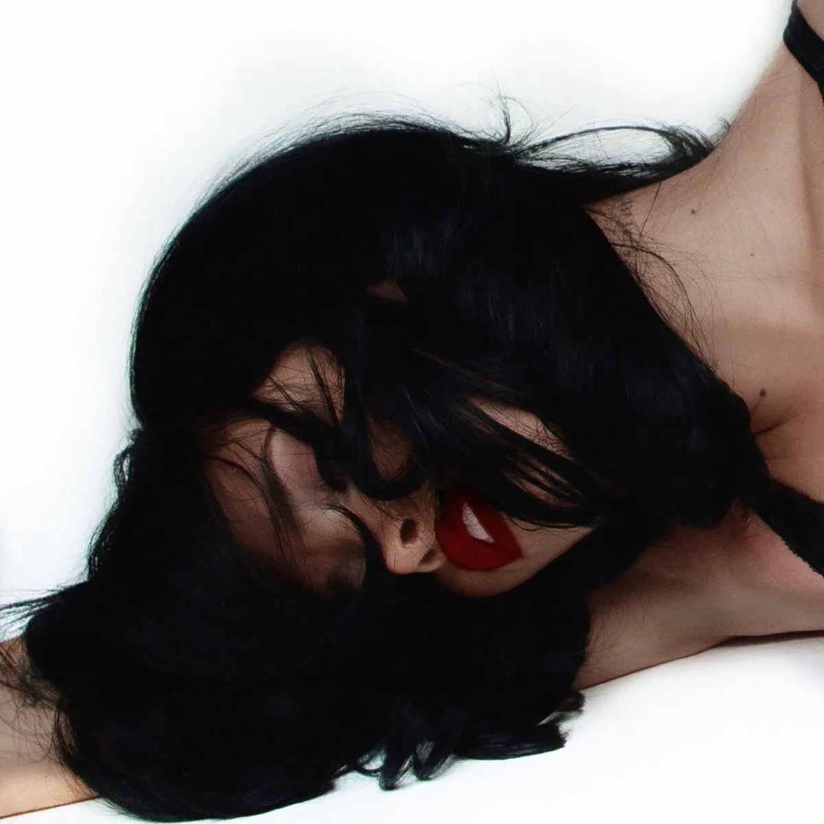 Nessa Barrett - Tough Love artwork